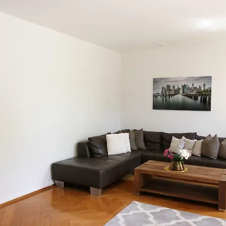 بيت ضيافة Einzigartige Jugendstil-villa Im Herzen Von 3*