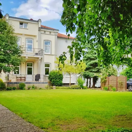 Einzigartige Jugendstil-villa Im Herzen Von بيت ضيافة